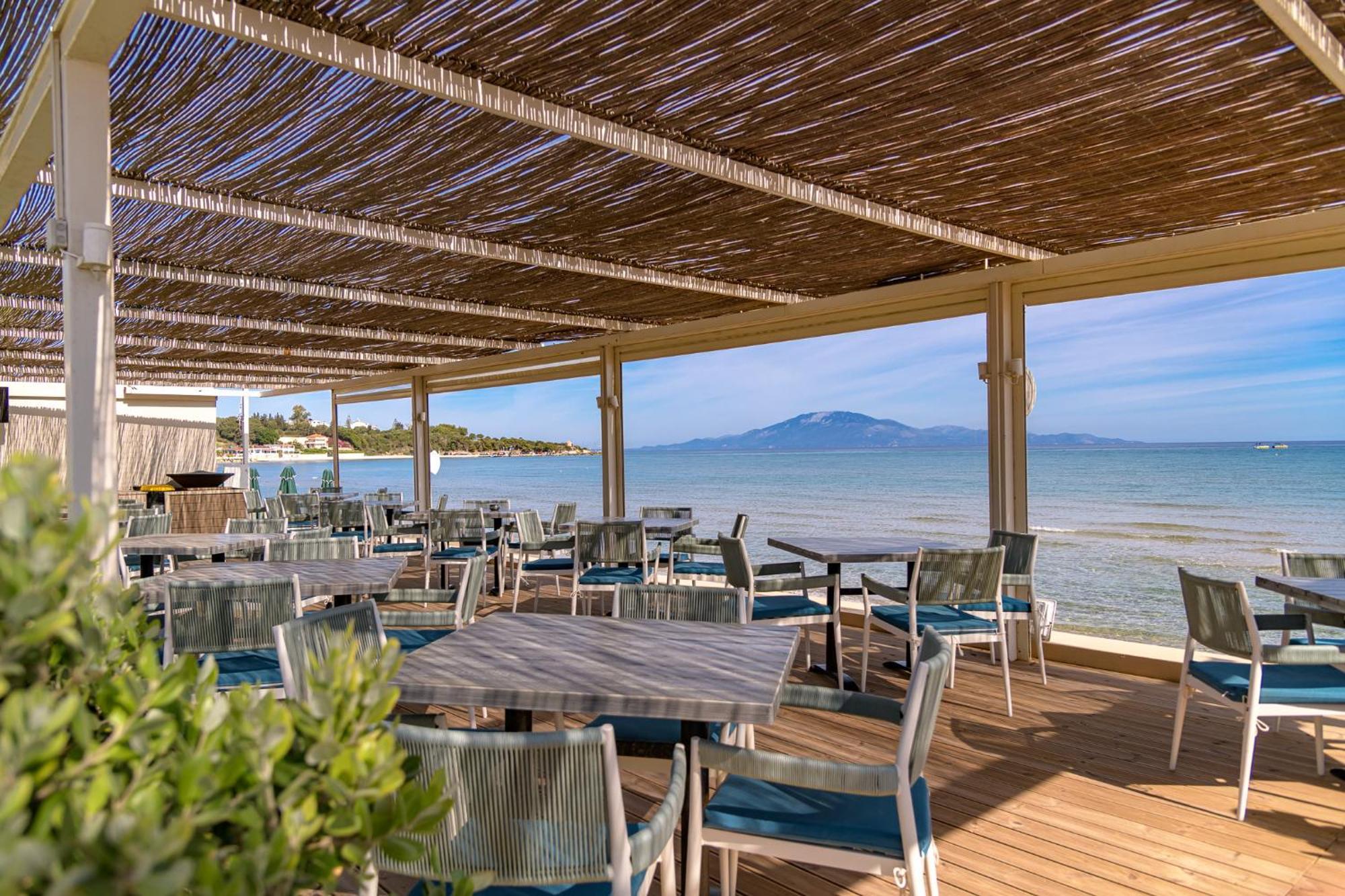 Iakinthos, Planos